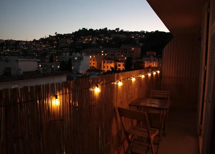 Le Cocon Nicois Cozy Et Lumineux Avec Parking