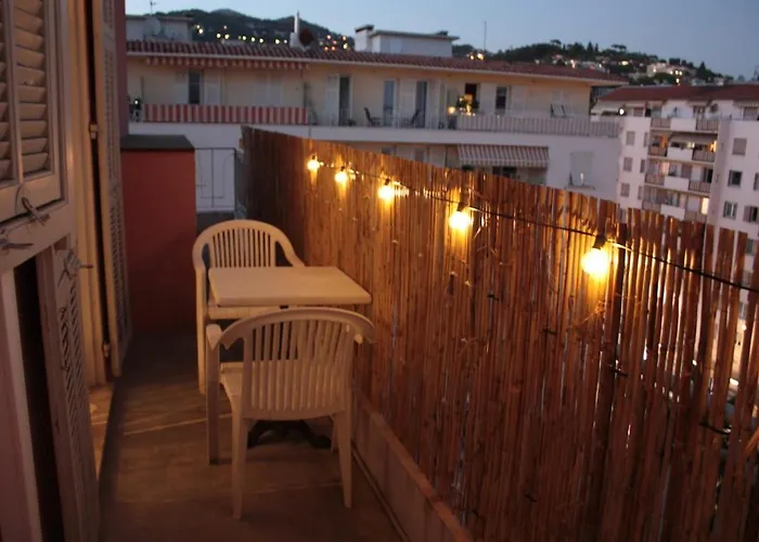 Le Cocon Nicois Cozy Et Lumineux Avec Parking *